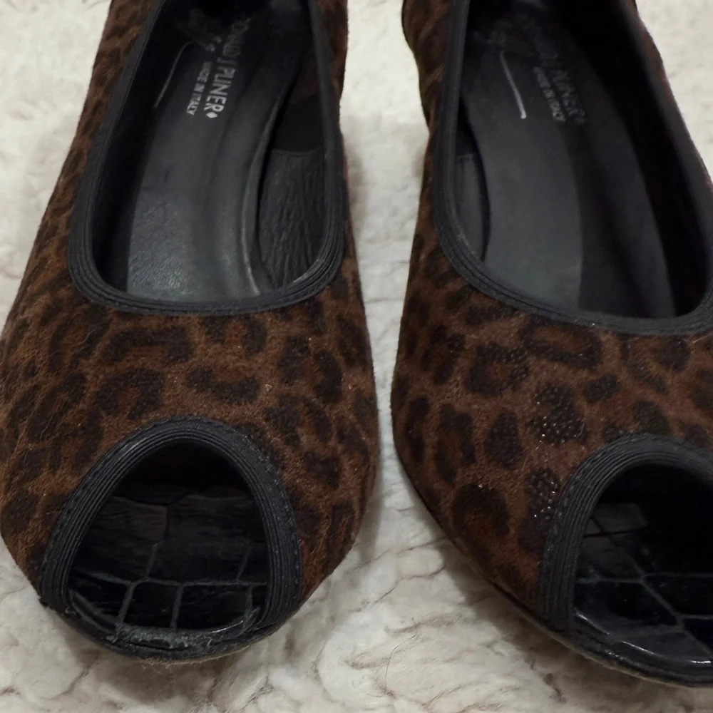Donald J. Pliner‎ Leopard Animal Print Peep-Toe Kitten Heel Pumps Sz 9 Elegant